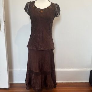 Komarov elegant top and skirt outfit. Top size M and skirt size S.